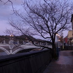 嗜季 - 夕暮れの主計町は、実に風情豊か。金沢の良さが、染み込んできます