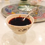Joe's Shanghai Restaurant  - コンディメント。