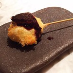 フレンチ串揚げ BEIGNET - 1703 フレンチ串揚げ BEIGNET 10串目 牛フィレ肉とフォアグラのロッシーニ トリュフソースで