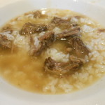 ステーキ・洋食のTANTO屋 - やわらか牛テール（骨付き）のあっさり煮込みにライスをいれて...　2017.3