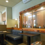 ステーキ・洋食のTANTO屋 - 店内の風景　2017.3