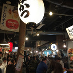 Kushikatsu Kotetsu - でかい店内には、お店がいっぱいありますー