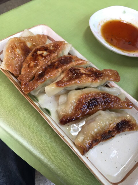 餃子ショップ>