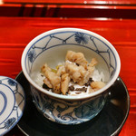 銀座 しのはら - ふぐの白子と身の飯蒸し、トリュフかけ