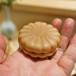 銀座 しのはら - フォアグラ柿最中