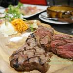 Natural Beef & Wine かしこまり - 