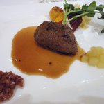 リストランテASO - 蝦夷鹿肉のソテー　りんごのコンポートを添えて