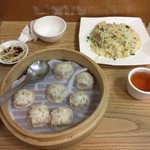 明月湯包 - 明月湯包　130NTD＋蝦仁肉絲蛋炒飯 180NTD