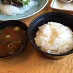 まるは食堂旅館 - 