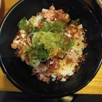 麺哲支店 麺野郎 - 牛ネギトロご飯(ユッケ風)