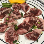 焼肉ばんばん - 角切りステーキ