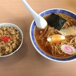 もりや食堂 - 半チャンラーメン