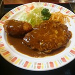 キッチン島村 - 盛合わせ定食（コロッケ、ハンバーグ）