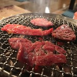 炭火焼肉 ホルモンセンター どうげん - 