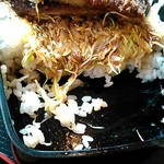 橋場食堂 - カツの下