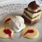 トラットリア コルティーレ - 