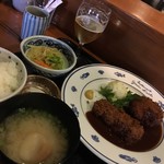 麒麟亭 - 土曜お昼のビーフカツ盛り合わせ定食✳︎海老フライかクリームコロッケ選べます