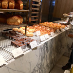 BROWN BAKERY CAFE BAR - 