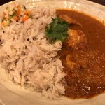 すぱいす暮らし - 柔らかいトマトの酸味にスパイスの効いた美味しいカレー