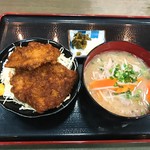 ホテルキャビナス福岡レストラン - 糸島豚のソースカツ丼と豚汁セット
