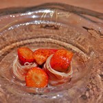 Ristorante t.v.b - 冷製パスタ：カッペリーニ（トマトソース）バルサミコ酢を絡めた樋口農園朝採りの苺