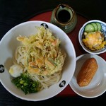 日替わりランチセット（五色野菜の特大かき揚げぶっかけ、味自慢の五目いなり、ポテトサラダ)