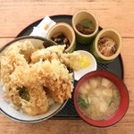 奥永源寺渓流の里 - 岩魚天丼