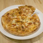 閻魔堂 - 具だくさん!!ミックスピザ