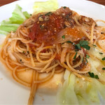 アルフレード - 鰆とキャベツのトマトソース。