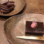 Organic Cafe ゆきすきのくに - 夜桜羊羹(お茶付き1000円）