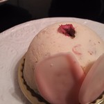 キャトル - 桜のケーキ