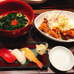 Fuufuya - 夜のセットメニュー。うどん、お寿司、おかずの1品をそれぞれ選べます(^O^)