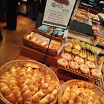 パン・メゾン 八幡浜店  - 塩パンは当然１番人気です