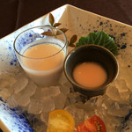 角館山荘侘桜 - 黒酢と葡萄のジュース