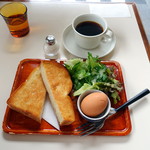 旭屋パーラー - モーニングセット、ゆで卵、ホットコーヒー650円