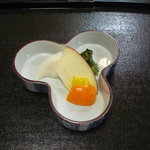 つる幸 - 香の物。