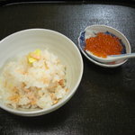 つる幸 - いくらの醤油漬も供されます。