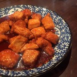 かはほり - モウカ鮫の甘酢炒め／糖醋鯊魚（タングオシャーユー）