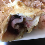 あじまん - 大きなタコとざく切りキャベツ