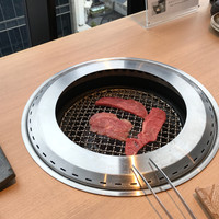 尾崎牛焼肉 銀座 ひむか - 三種盛¥2,000 薄い〜