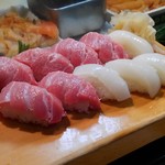 かわなみ鮨 - 大トロ、烏賊にぎり