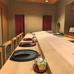 Sushidokoro Enomoto - 店内