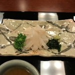 懐石 辻留 - 【向付】鮃昆布〆 細造り