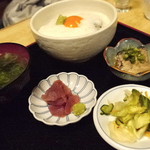 わいわい - 仕上げのトロロ丼