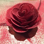 ル スプートニク - 薔薇ビーツとフォアグラ。