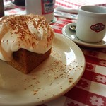 バブルオーバー - パンプキンブレッドwithホイップ＆シナモン570円