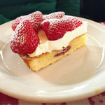 バブルオーバー - ストロベリータルト630円