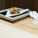 THE ARAKI - 生麩の中心にフォアグラを詰め、揚げたもの