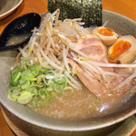 Ramen Yattaru - 醤油豚骨