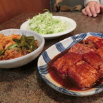 焼肉道草 - 「ハクサイキムチ」500円、「カルビ」1,200円